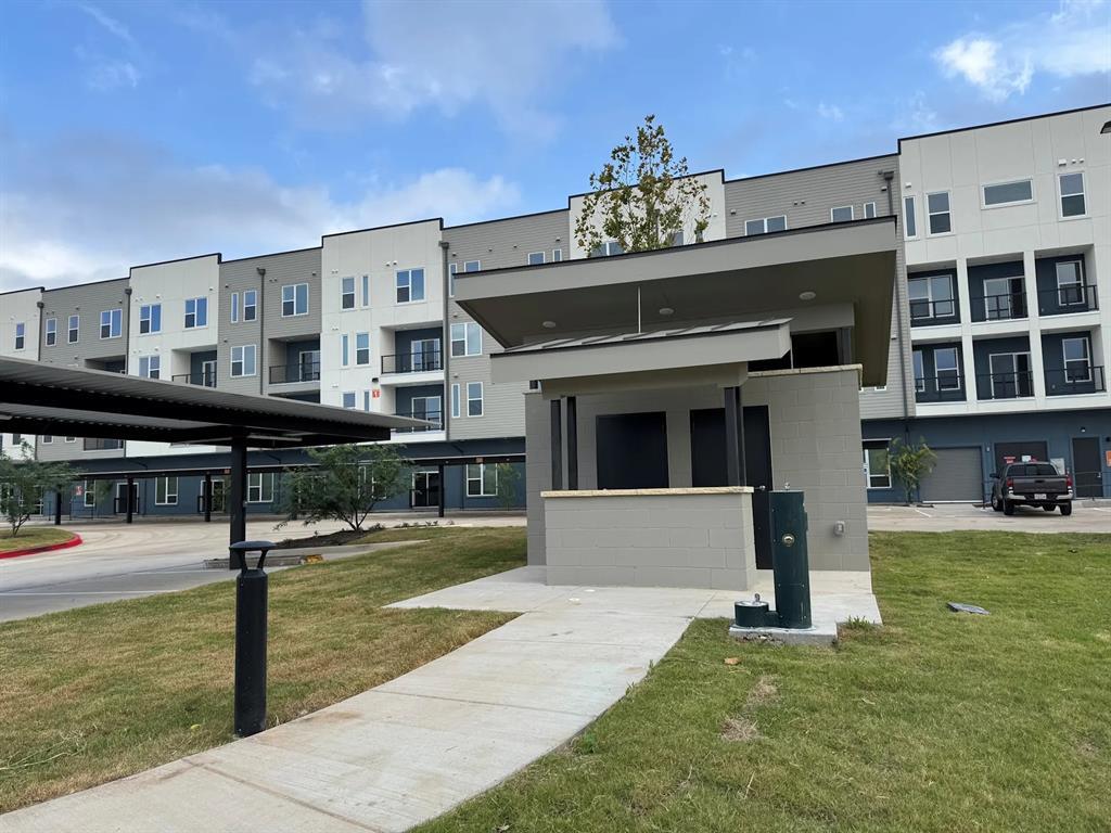 Foto principal - 320 Goll St