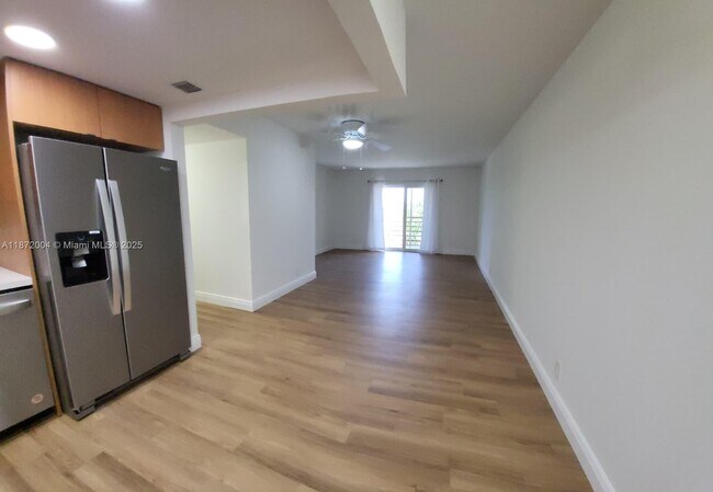Foto del edificio - 4354 NW 9th Ave