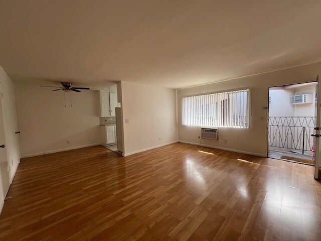 Foto del edificio - Arch Sunset Apartments