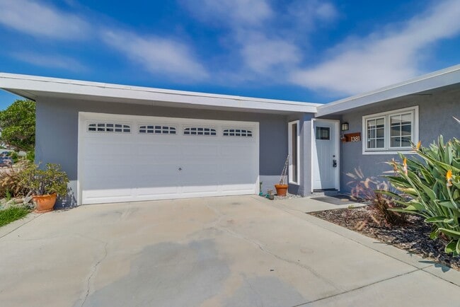 Building Photo - 1381 Louden Ln