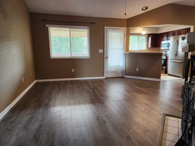 Building Photo - 1164 Captains Bridge