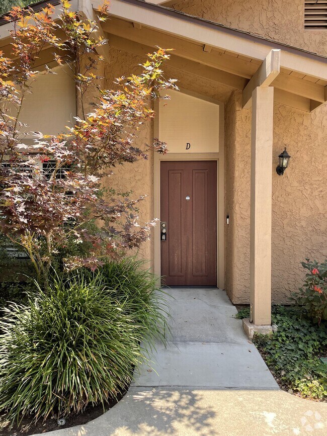 Building Photo - 4496 Lubbock Dr