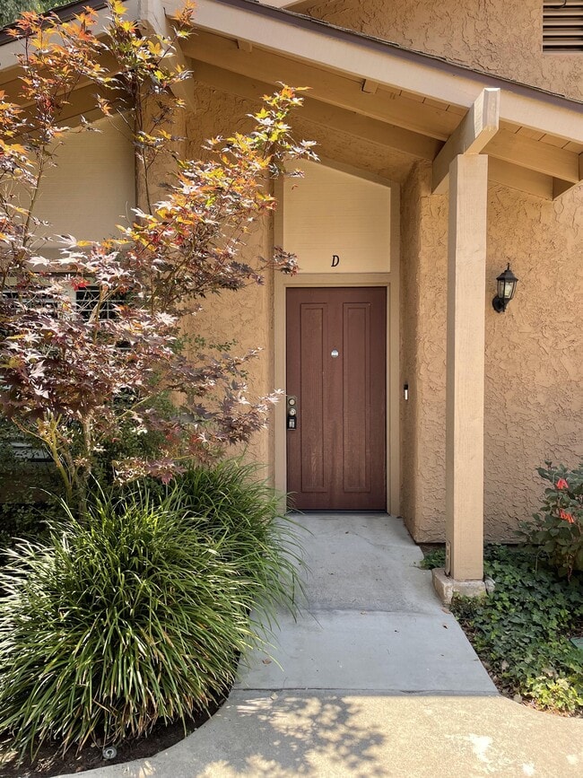 Building Photo - 4496 Lubbock Dr
