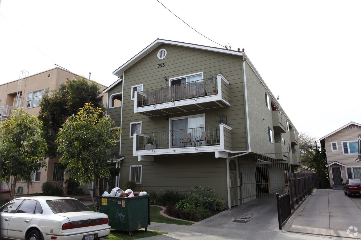 Primary Photo - 755 Gaviota Ave