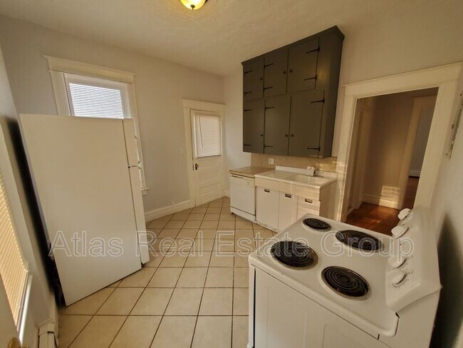 Foto del edificio - 825 12th St