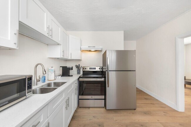 Foto del edificio - 416 Skinner Blvd