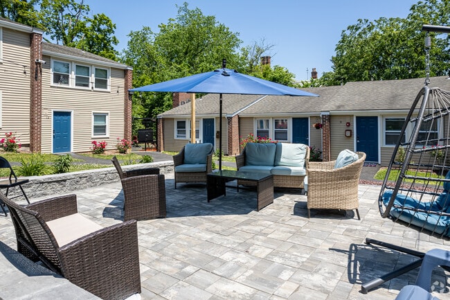Patio - Villages at Hartford Apartments