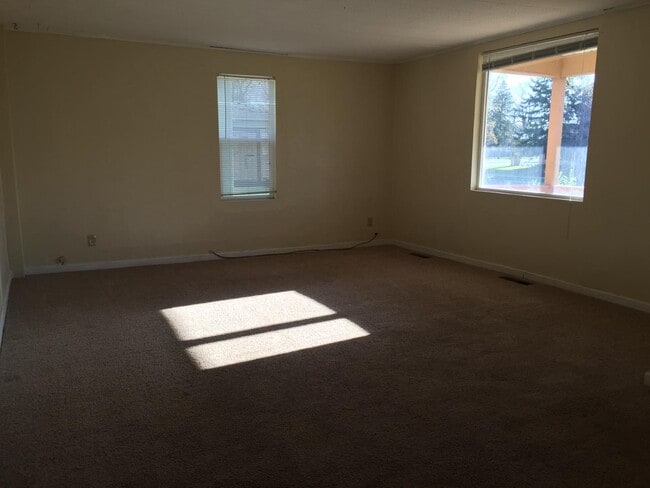 Foto del edificio - 903 Beltrami Ave NW