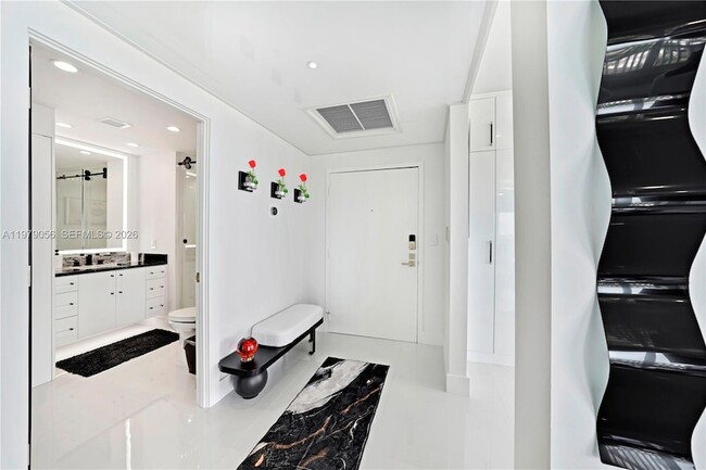 Building Photo - 4020 Galt Ocean Dr