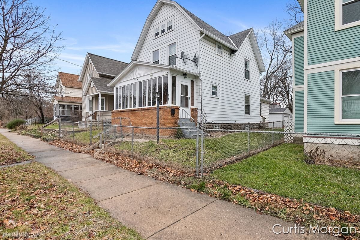 Primary Photo - 5 br, 2 bath House - 1039 Jackson St NW 10...