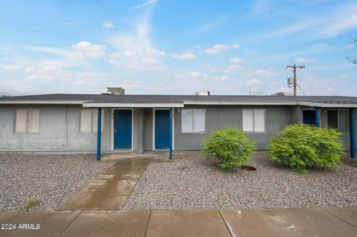 Foto principal - 2049 W Hayward Ave