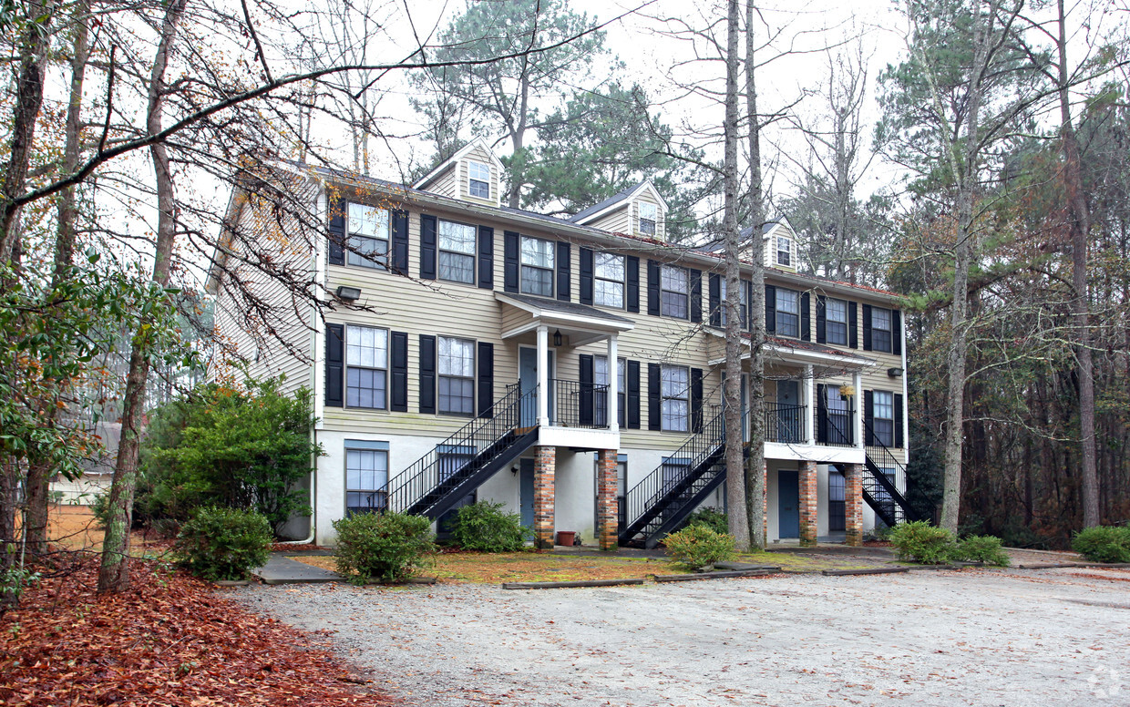 Primary Photo - Cobblestone Apartments