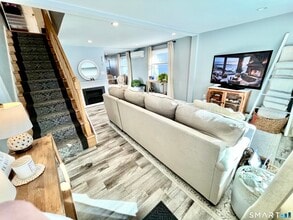 Building Photo - 108 Limewood Ave