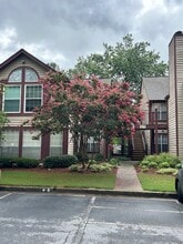 Building Photo - 1112 Sandy Ln Dr