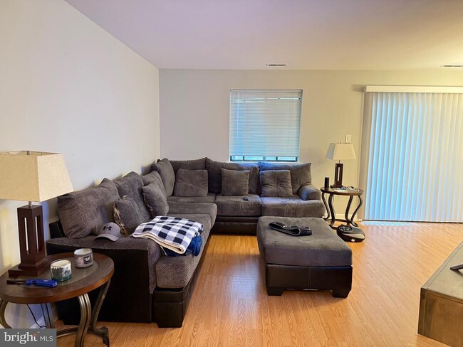 Building Photo - 304B Cypress Point Cir