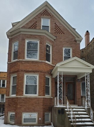 Building Photo - 3238 N Hamlin Ave