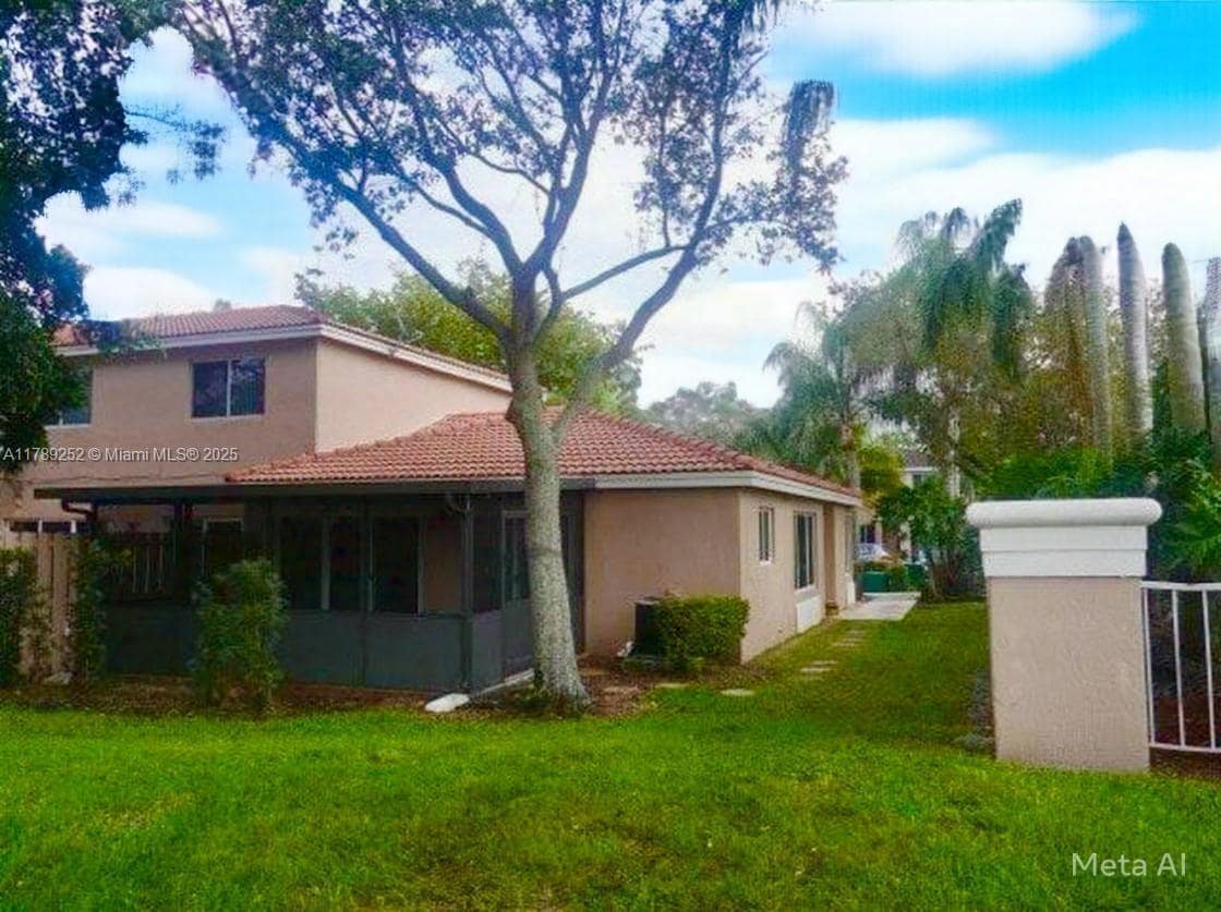 Primary Photo - 1617 W Harmony Lake Cir