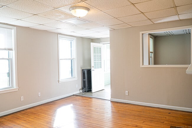 Building Photo - 51 Cedar St
