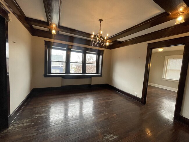 Foto del edificio - 920 E 41st St