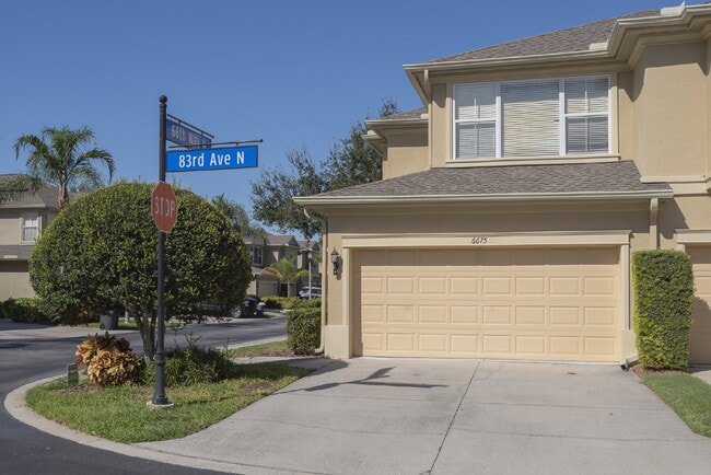 Foto del edificio - Pinellas Park, Gated Townhome Community 3/2.5/2CG