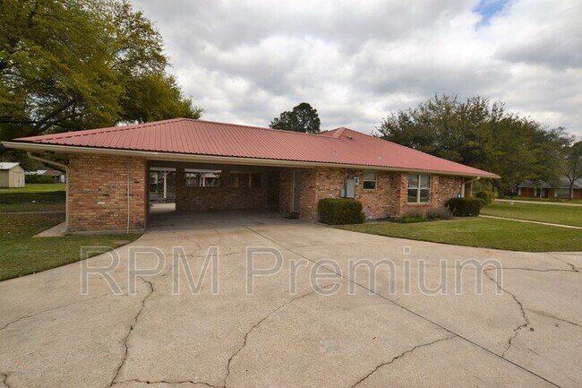 Building Photo - 3147 Little Farms Dr