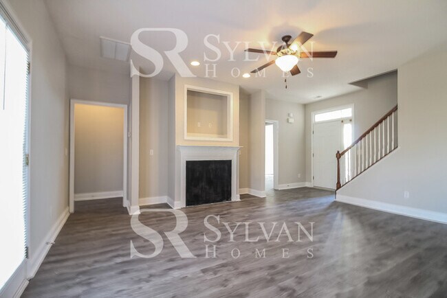 Foto del edificio - Enjoy living the good life in this 4 bedro...