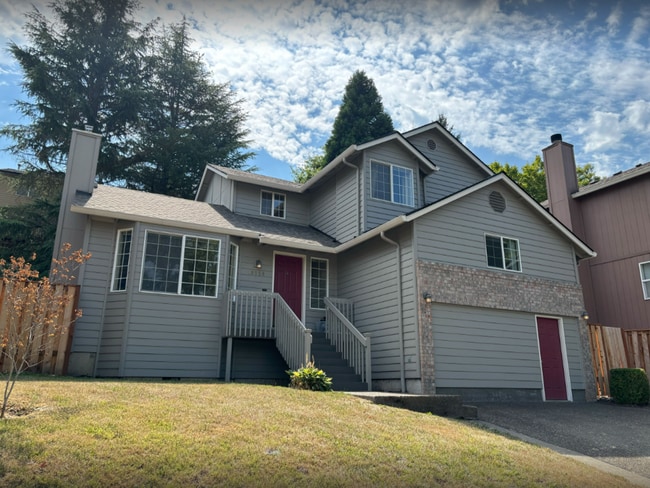 Building Photo - Stunning 4 Bedroom Home in Bethany!