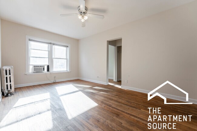 Foto del edificio - 3926 N Pine Grove Ave