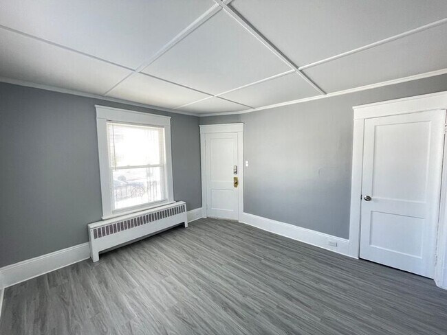 Building Photo - 202 Reed St.