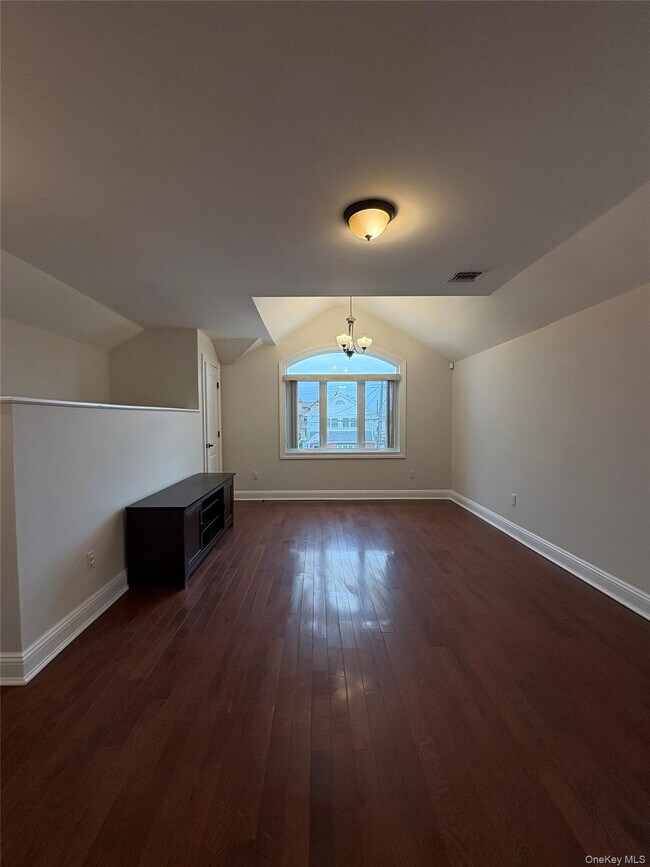 Foto del edificio - 147-22 21st Ave