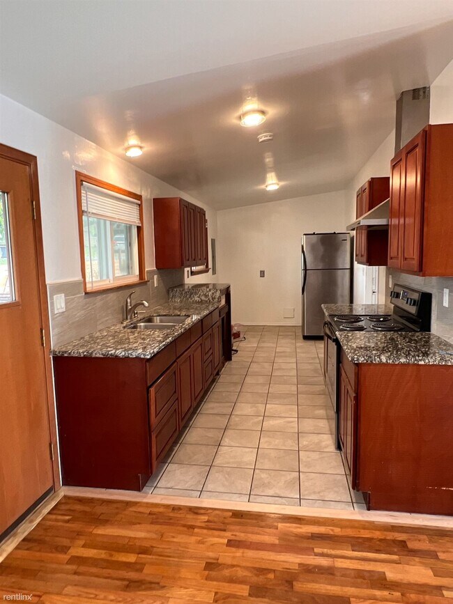 Foto del edificio - 3 br, 2 bath House - 16921 31st Place South