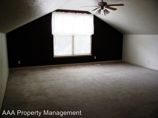 Building Photo - 2649 S Gold Bar Way