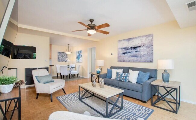Foto del edificio - Stunning one-bedroom, one-bathroom apartme...