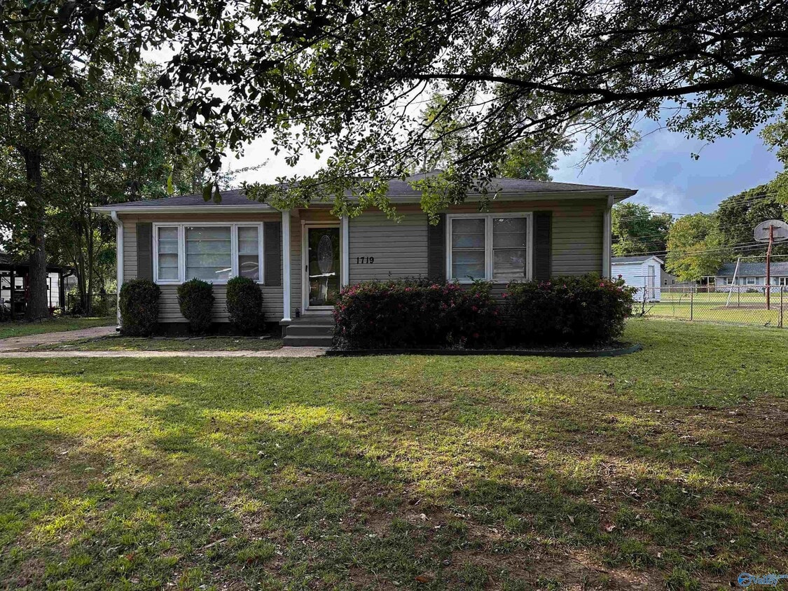 1719 Truman Dr NE, Huntsville, AL 35801 House Rental in Huntsville