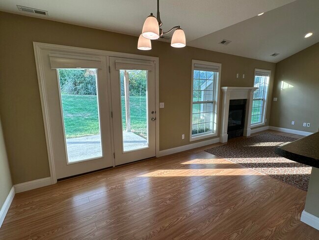 Foto del edificio - 4500 Weybridge Dr