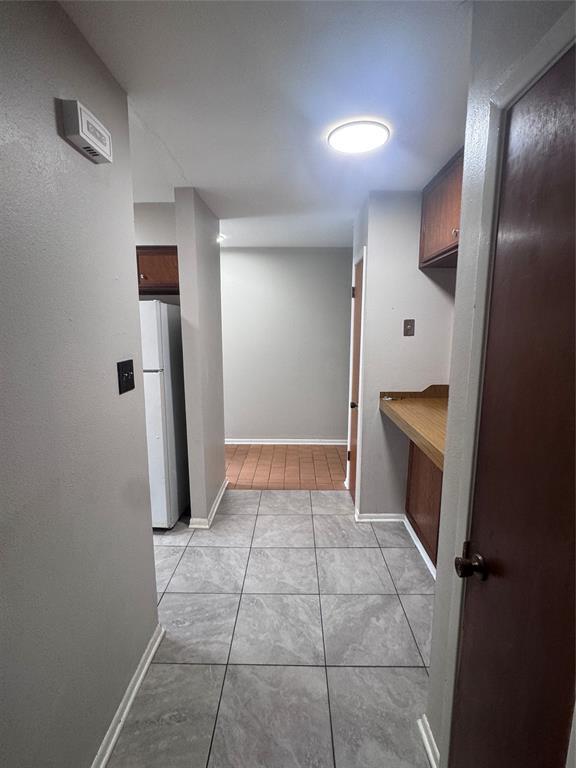 Building Photo - 5810 Clarewood Dr