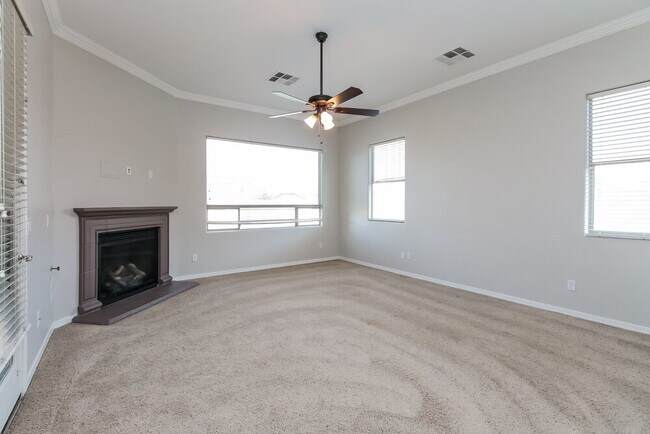 Foto del edificio - 4626 S Marble St