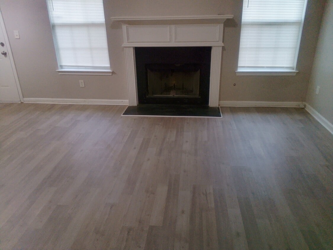 Building Photo - 6786 Derby Ave