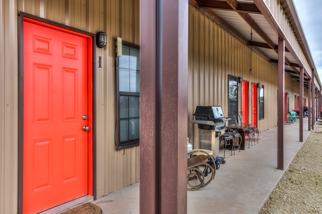Building Photo - 1297 FM247
