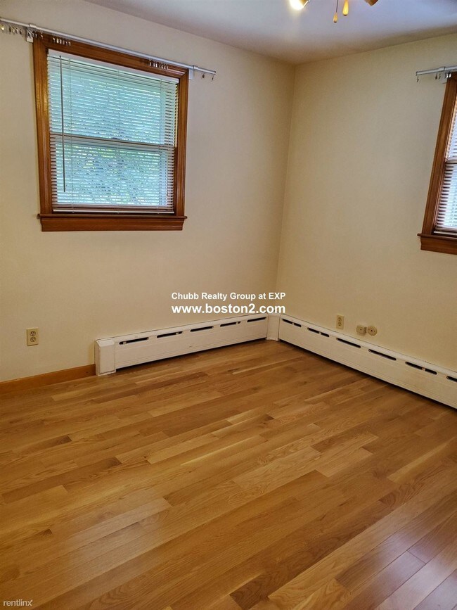 Building Photo - 338 West St