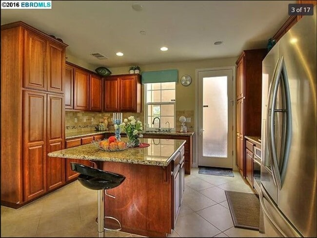 Building Photo - $3,790 - GORGEOUS 3 BEDROOM HOME IN EAST D...