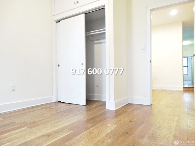 Foto del edificio - 925 Columbus Avenue