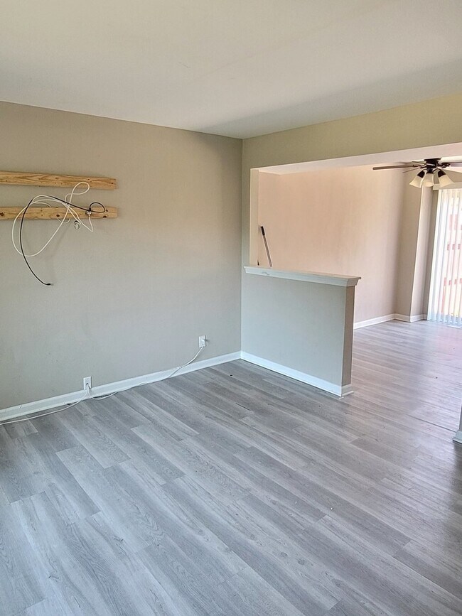 Foto del edificio - 107 Williamsburg Ln