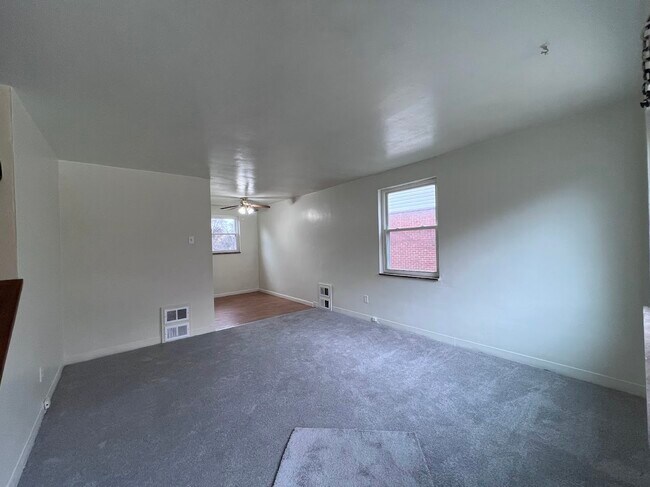 Foto del edificio - 320 San Juan Dr