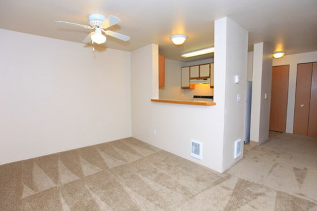 Basil Garden Kent Wa : Meridian Gardens - 12 Reviews | Kent, WA