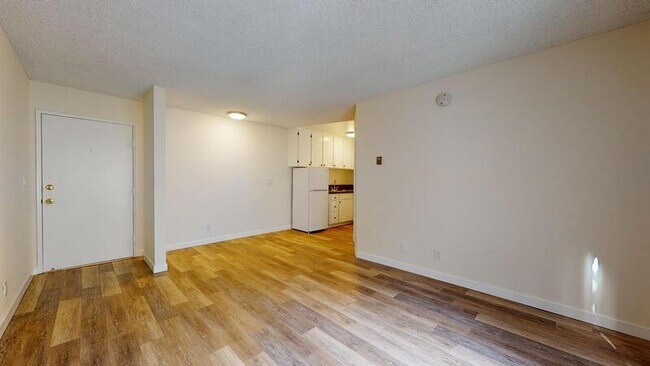 Foto del edificio - 12500 Culver Blvd