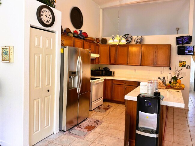 Foto del edificio - Gated Home in Hawaiian Paradise Park