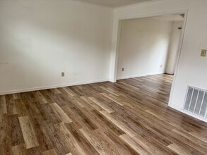 Building Photo - 23-6823 Linville Dr