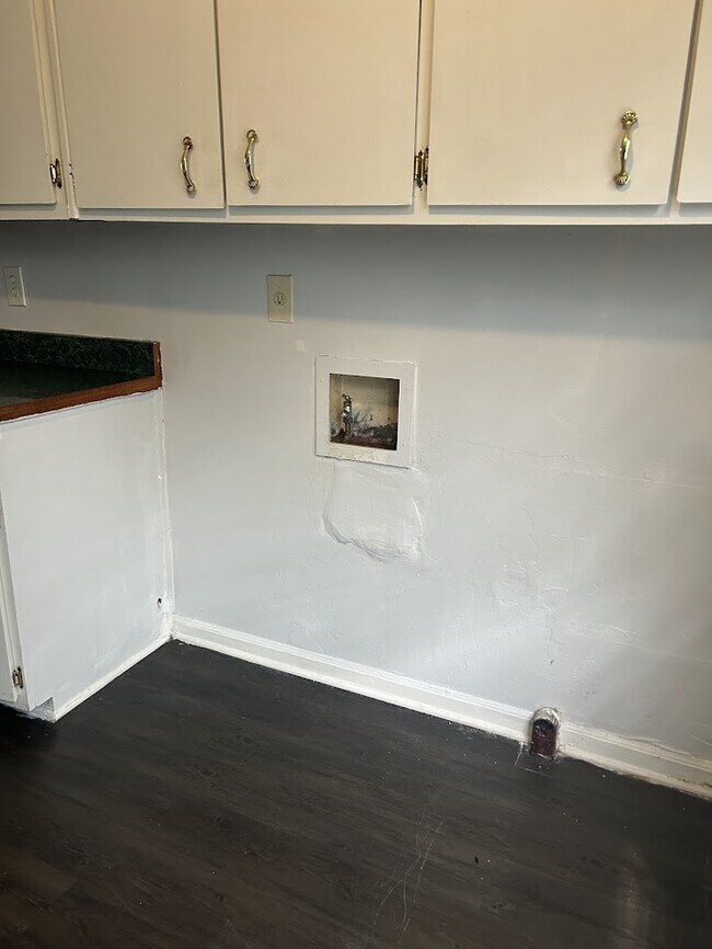 Foto del edificio - 6354 Shannon Pkwy