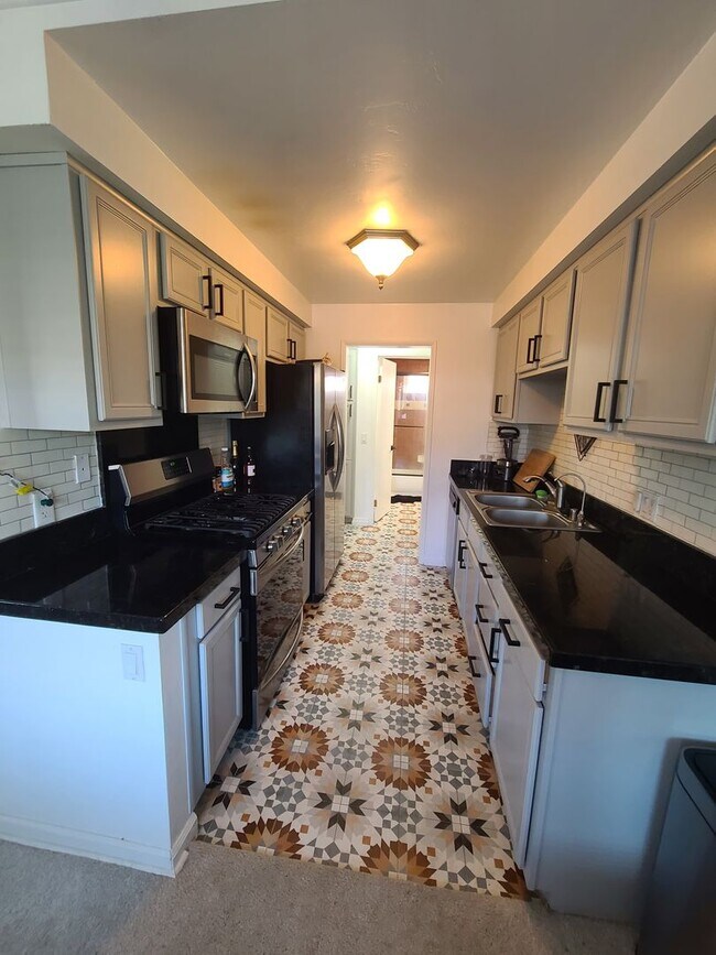 Foto del edificio - Updated 1Bd/1Ba Condo in Gated Community i...